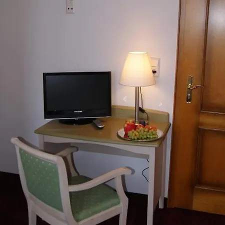 Hotell Muhve In 3*